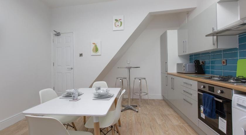 TownHouse PLUS @ 40 West St Hotel in Crewe