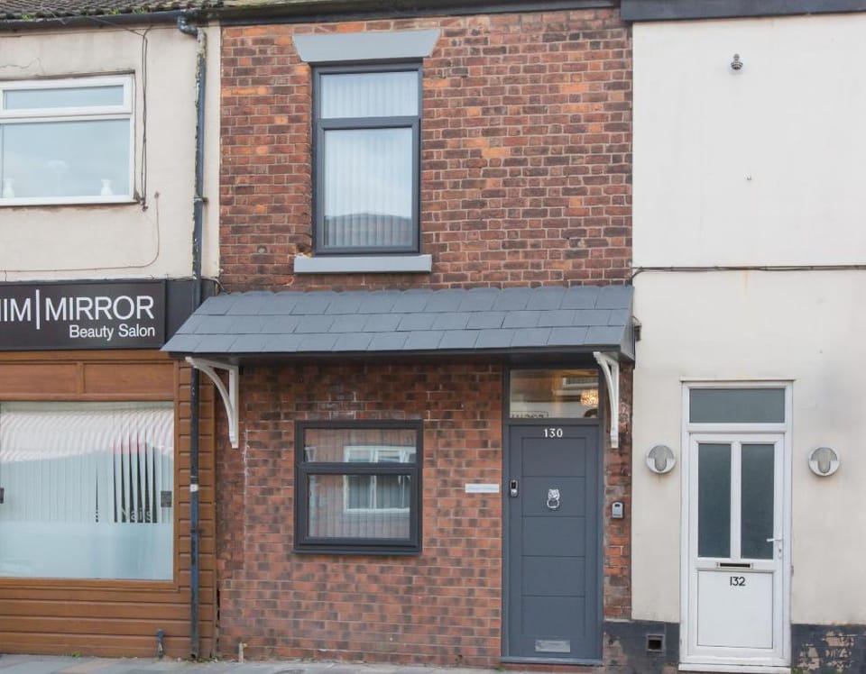 Townhouse @ 130 West Street Crewe Hotel in Crewe