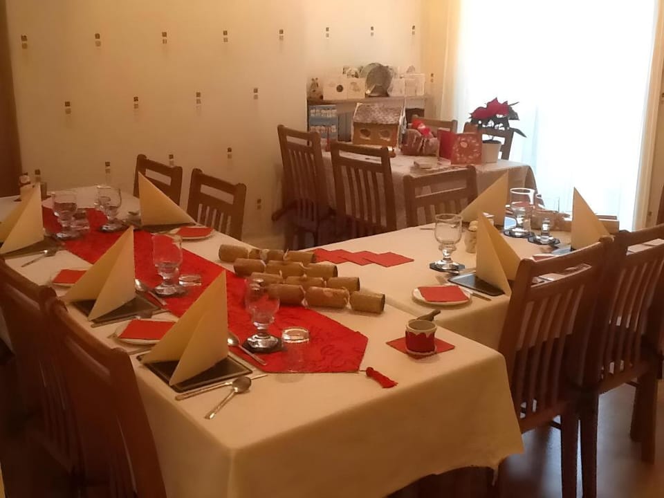 Waverley Guest House Hotel in Paignton