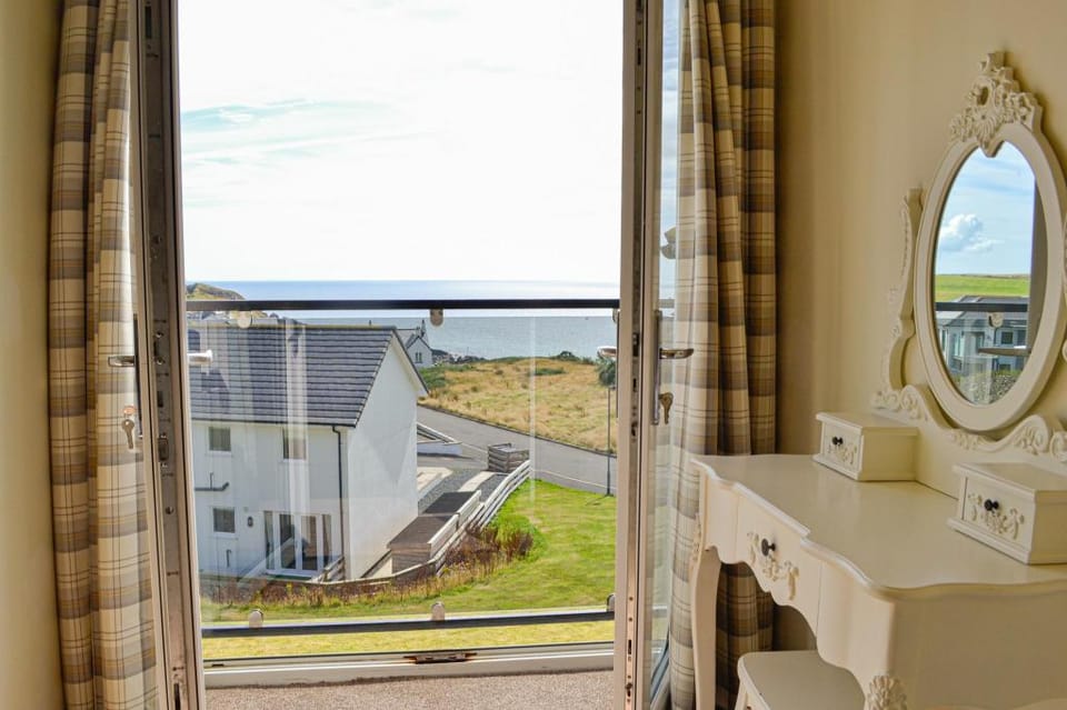 Self Catering at The Fairways Apartment in England