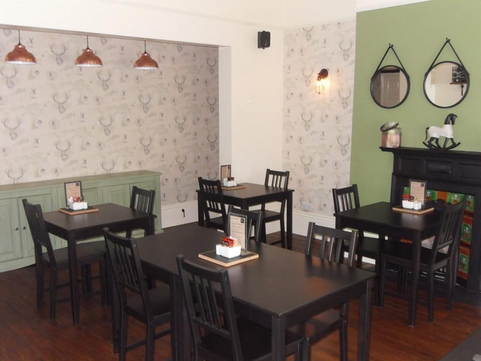 Powys Lodge Bed and Breakfast in Scarborough
