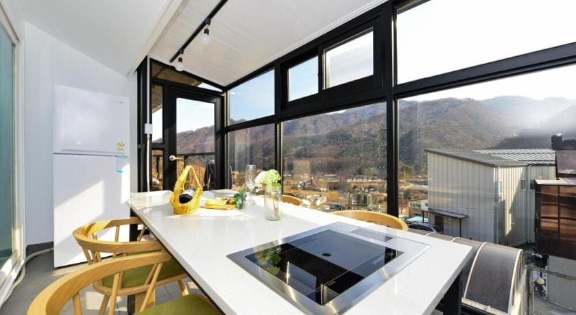 Sellin Onsu Swimming Pool Pension Bed and Breakfast in Gyeonggi-do