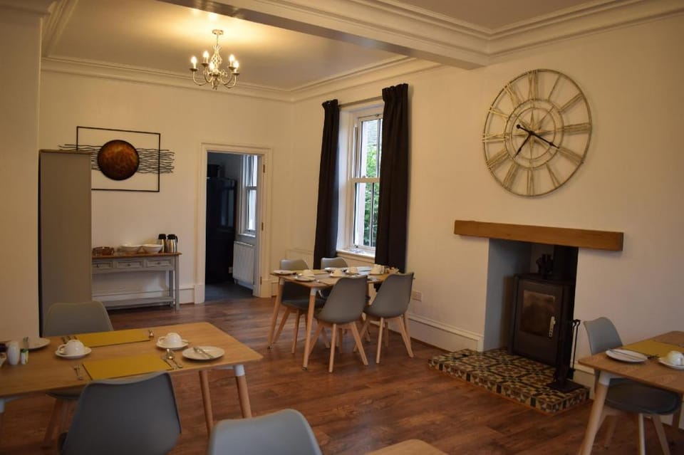Woodlyn Guest House Hotel in England