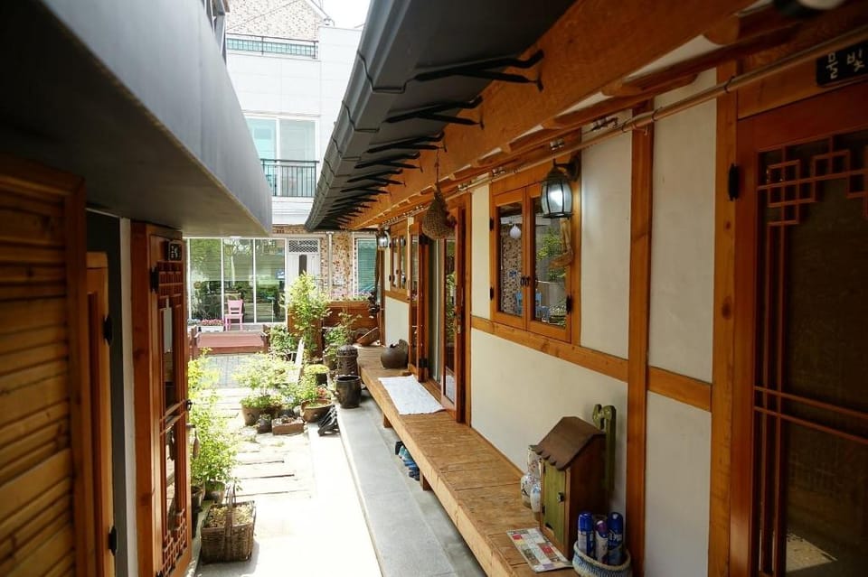 Gyeonggijeonyeonga Bed and Breakfast in South Korea