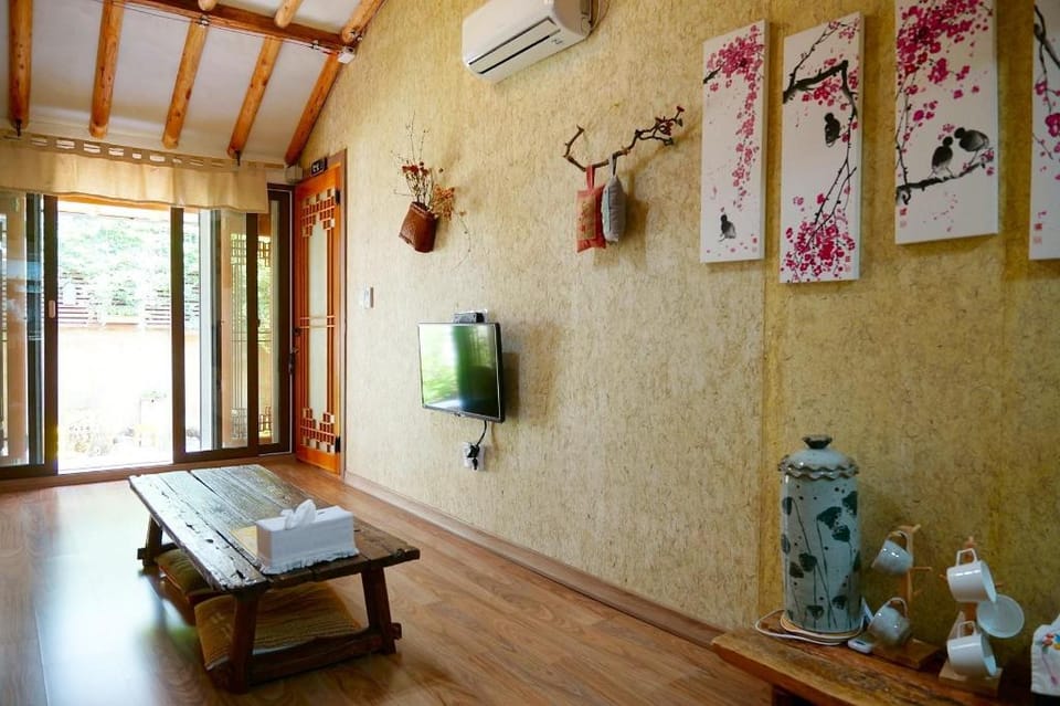 Gyeonggijeonyeonga Bed and Breakfast in South Korea