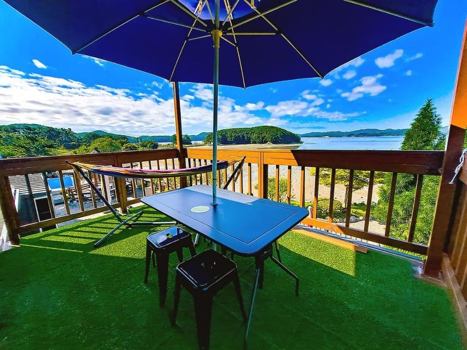 badajeongweonpensyeon Bed and Breakfast in South Korea