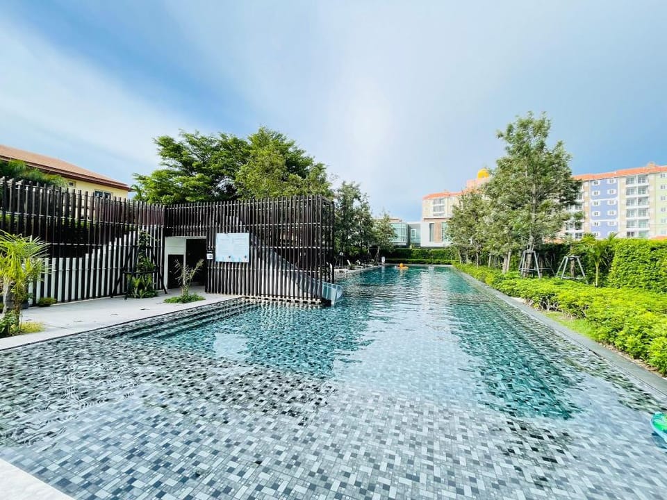 O2 Luxurious 2BR Suite Veranda Residence Pattaya Apartment in Pattaya City