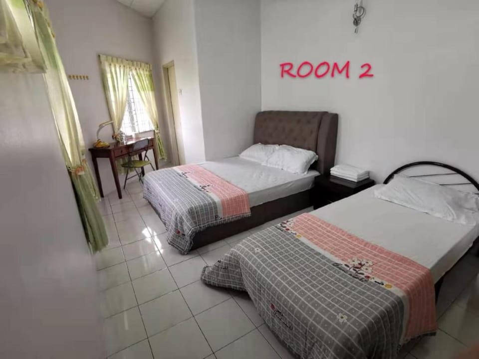 Yeoh。民宿。Homestay@2Storey Hse BM Alma, Beside Jusco Vacation rental in Penang