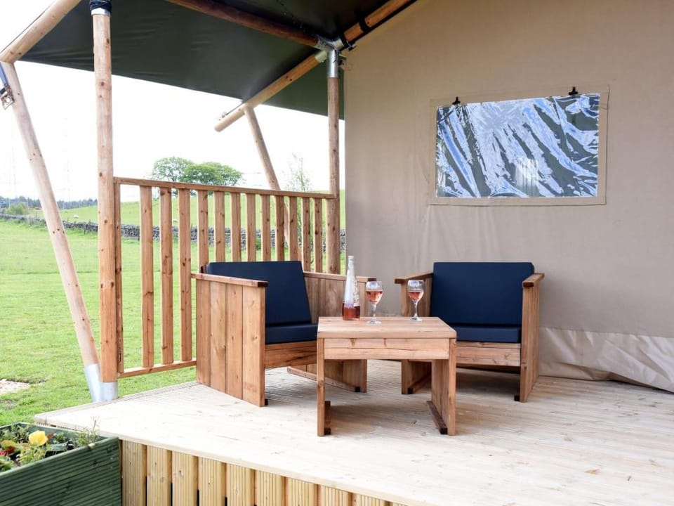 Carr's Hill Luxury Safari Tents Farm Stay in Scotland