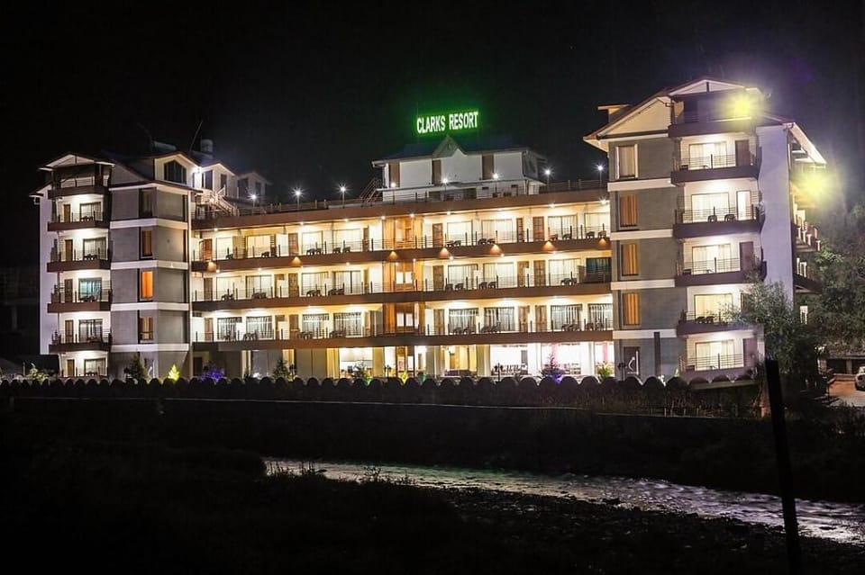Clarks Resort Sadhupul Hotel in Himachal Pradesh