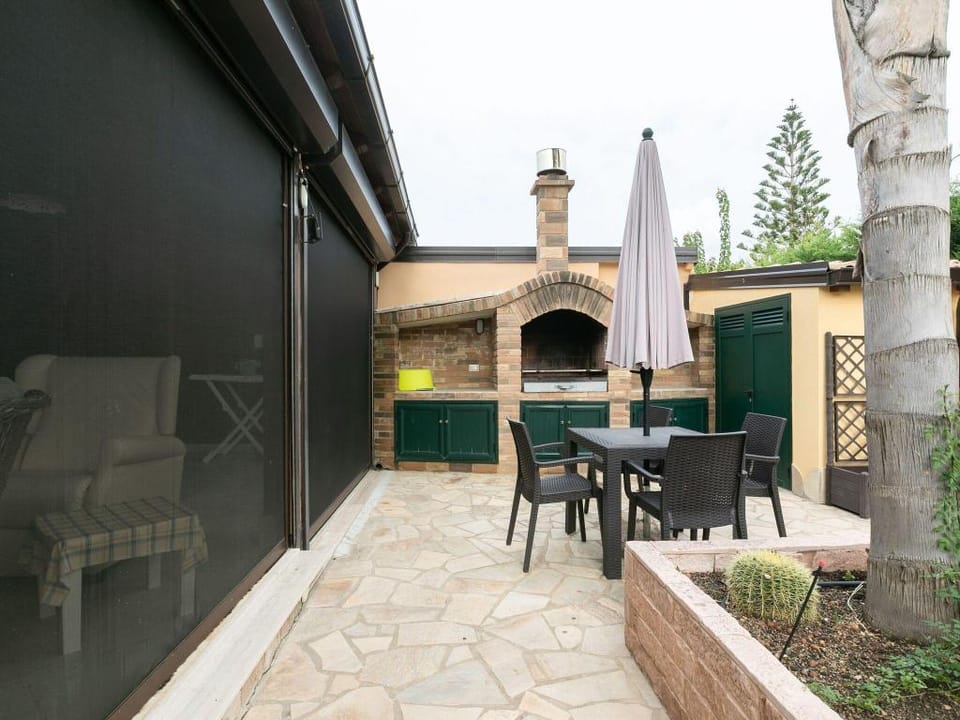 Belvilla by OYO Villa Kiara Vacation rental in Sicily