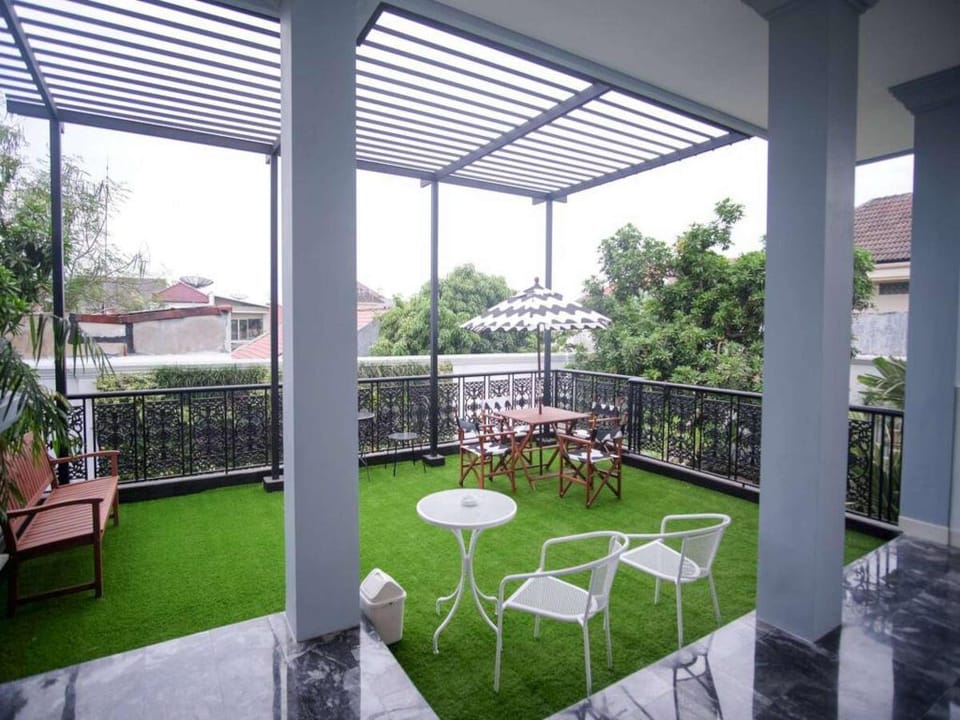Rumah Kertajaya - The Suite Vacation rental in Surabaya