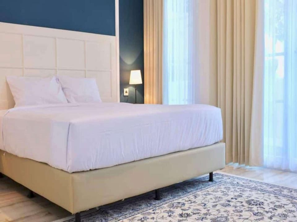 Rumah Kertajaya - The Suite Pool Vacation rental in Surabaya