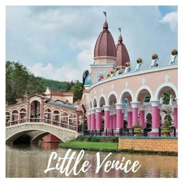 The Osaka House Villa Kota Bunga by Citrus House Villa in West Java