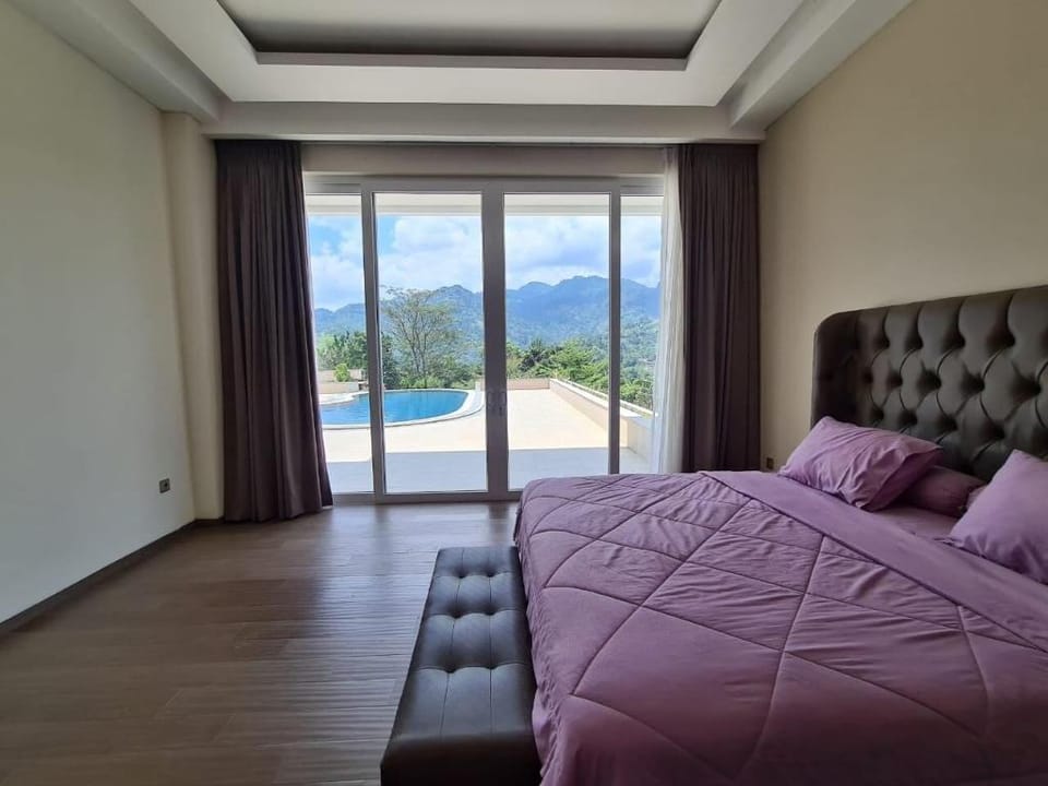Montana Sense Villa Sentul 3BR - Mountainview Villa in West Java