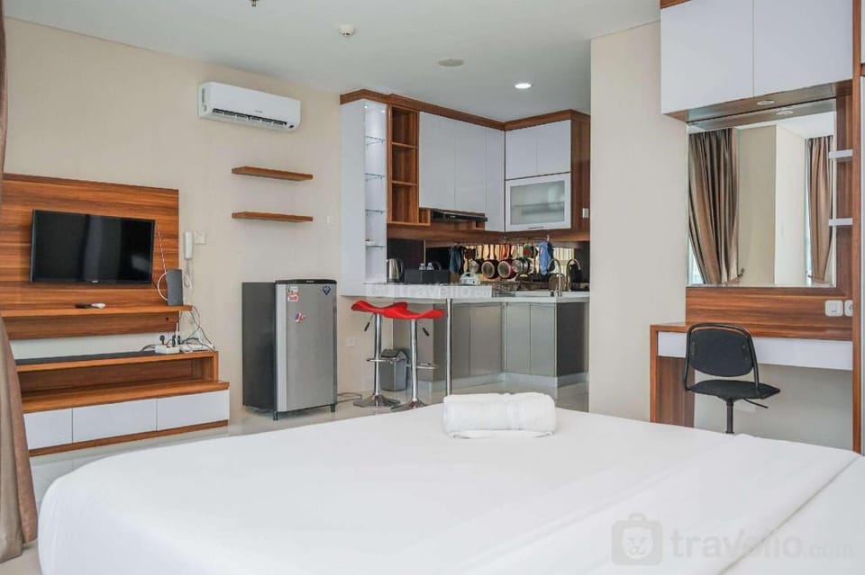 Strategic Studio Brooklyn Alam Sutera By Travelio Apartment in West Java