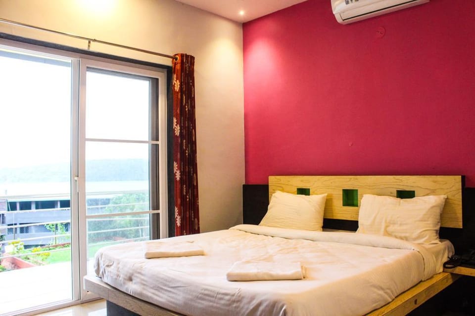 Hotel Kuber Palace Apartment in Maharashtra
