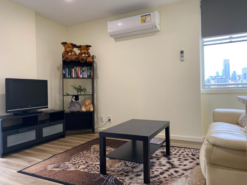 Elegance and stylish lifestyle plus location Apartment in Melbourne