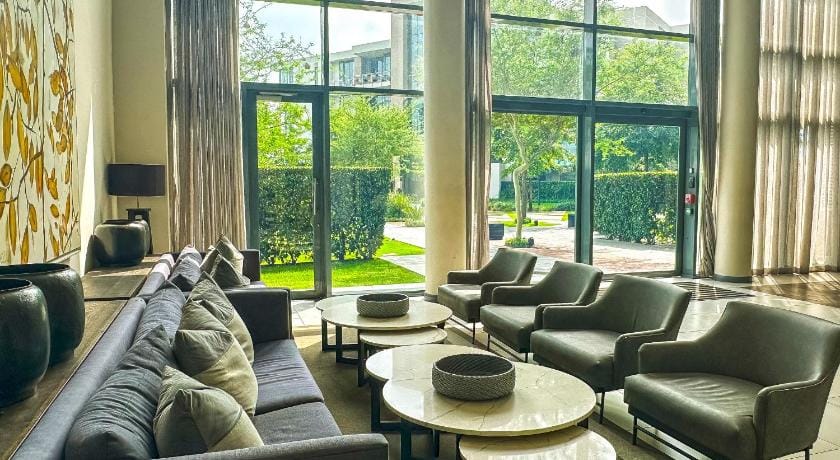 Menlyn Maine Residences - The Napoli King studio  Apartment in Pretoria
