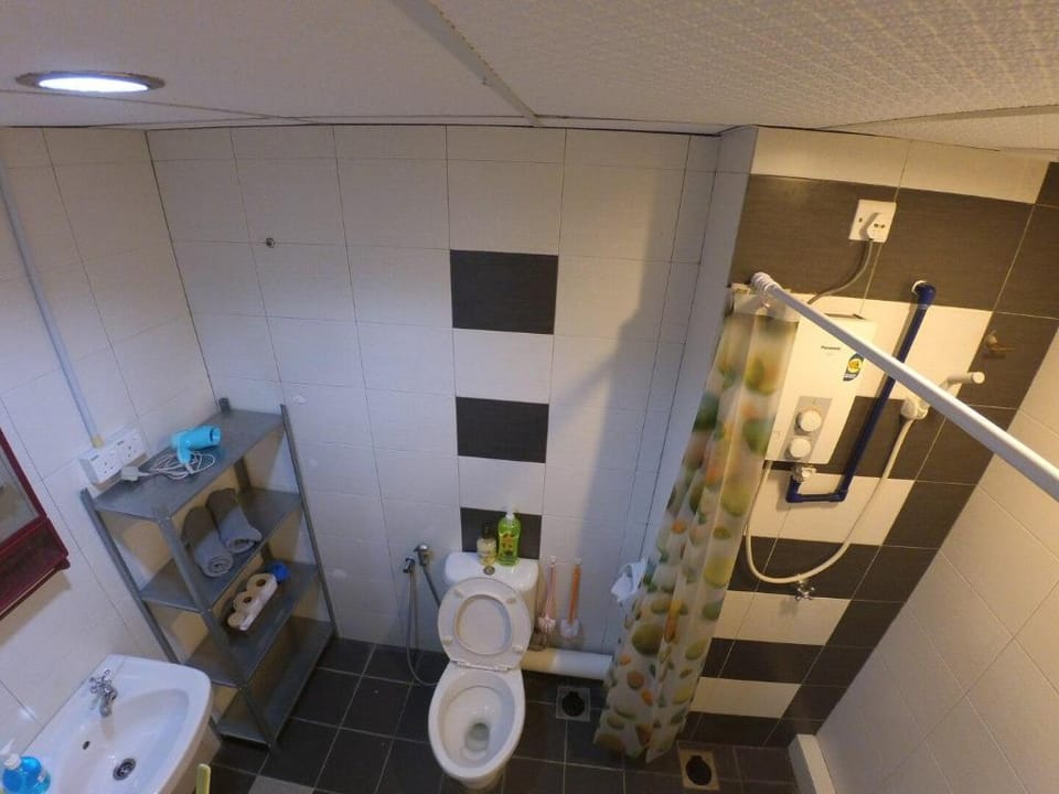 Fly-In Fly-Out Stay @ The CEO  Apartment in Bayan Lepas