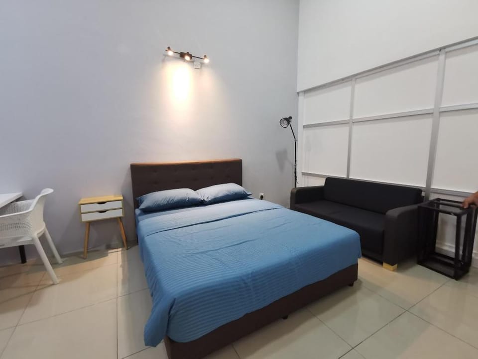 Fly-In Fly-Out Stay @ The CEO  Apartment in Bayan Lepas
