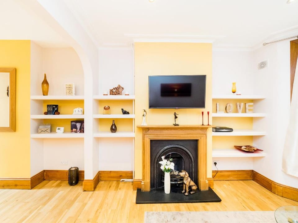 LT The Gate House Vacation rental in London