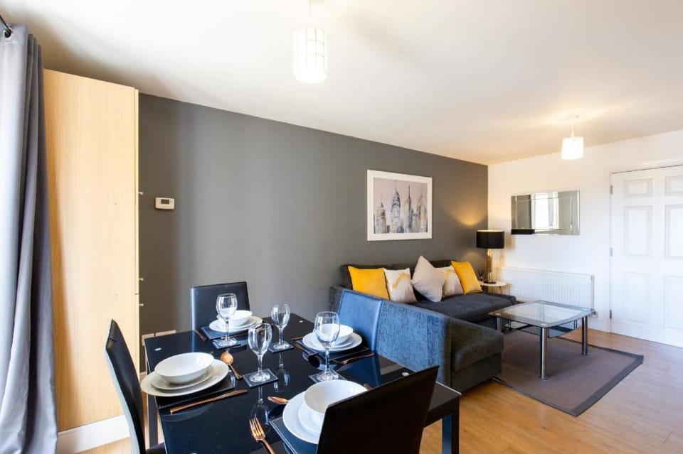 Velvet 1-bedroom apartment The Clockhouse, Hoddesdon  Apartment in East Hertfordshire District