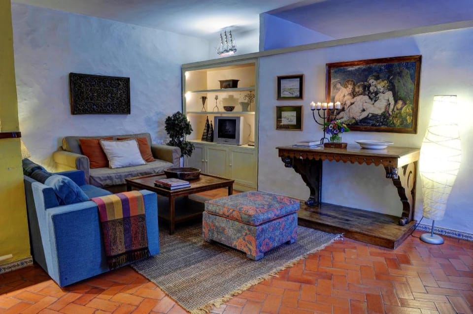 Old Mansion located by the Douro river Apartment in Porto