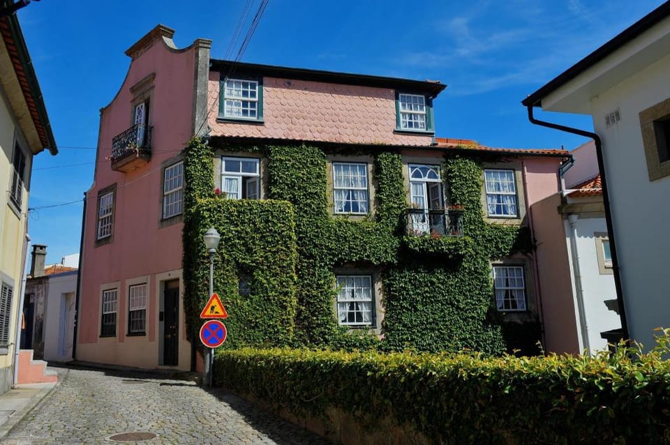 Old Mansion located by the Douro river Apartment in Porto