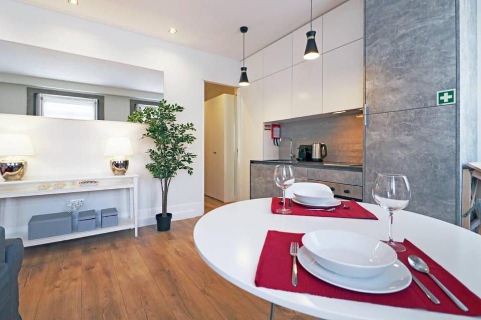 DA'Home - TIARA One Bedroom Ap #2 Apartment in Porto