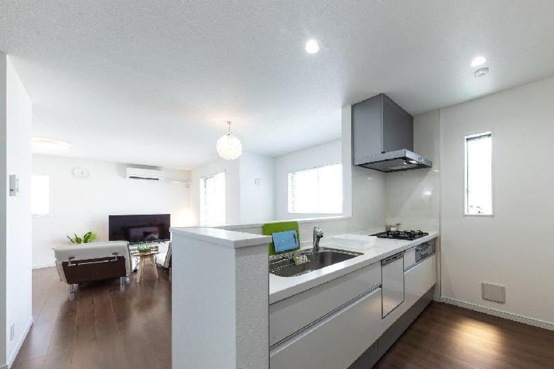 K2/ The Beach Front Miurakaigan - Oceanfront!  Vacation rental in Yokosuka