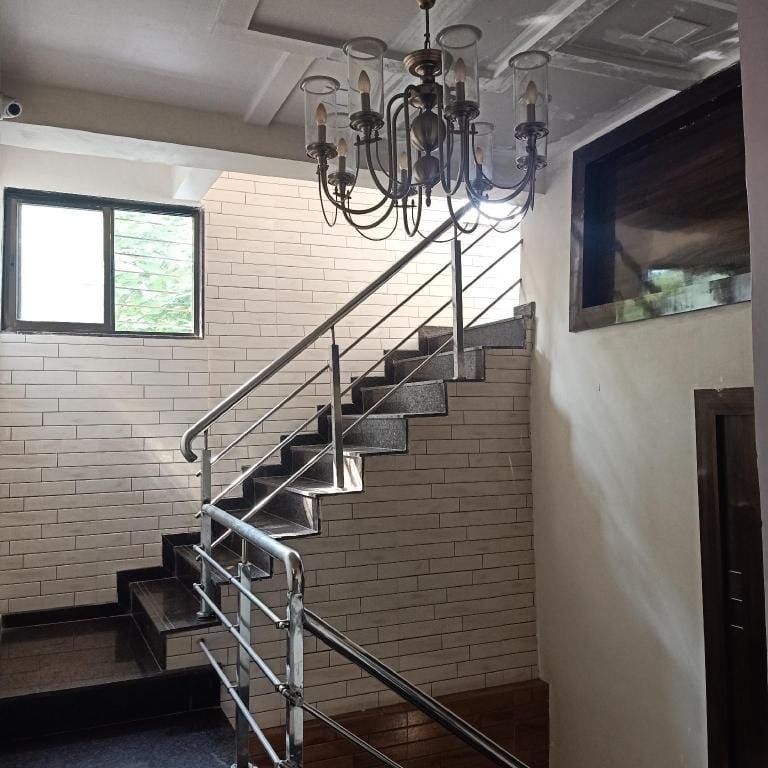 Hotel Shreeraj Apartment in Maharashtra