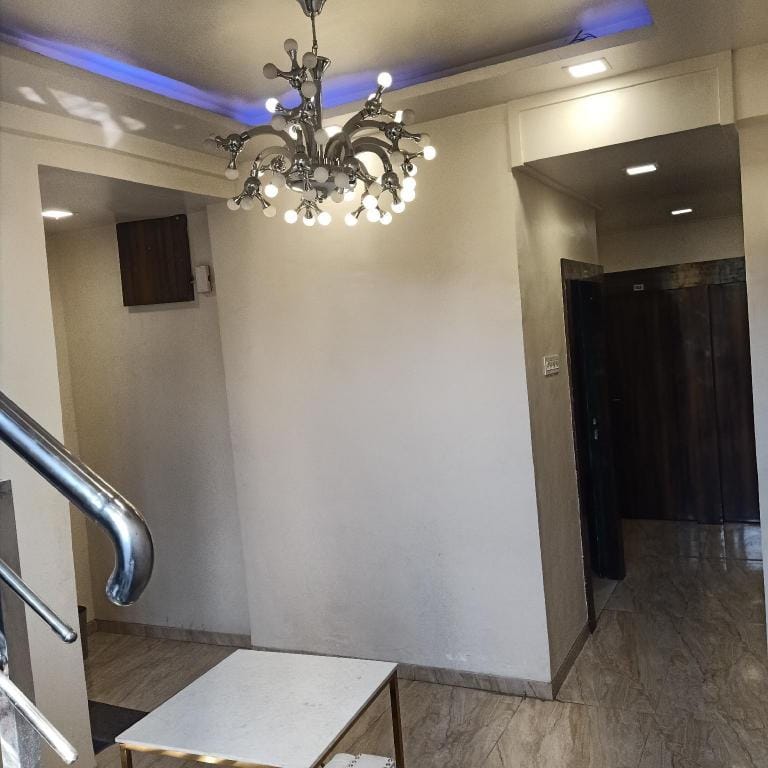 Hotel Shreeraj Apartment in Maharashtra