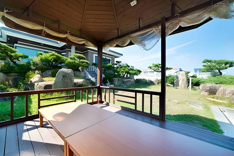 Ulsan Healing Dokchae Pension Apartment in South Korea