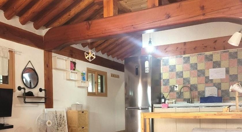 Gyeongju Seonamsan Hanok Stay Bed and Breakfast in South Korea