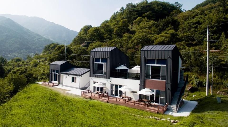 hadong hwigeseutei pensyeon Bed and Breakfast in South Korea