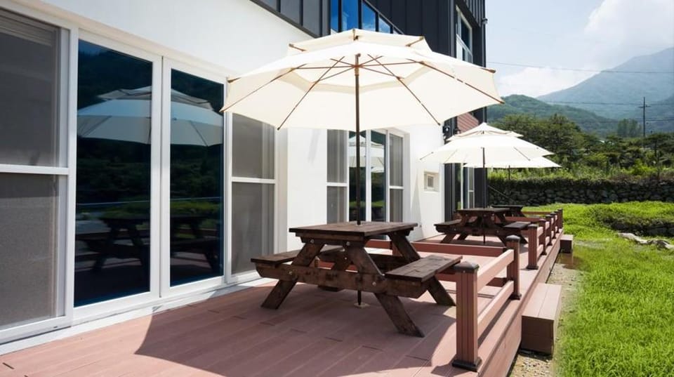 hadong hwigeseutei pensyeon Bed and Breakfast in South Korea