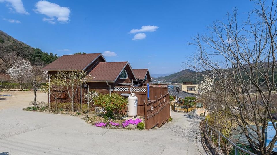 poceon haeddeuneuneondeogpensyeonB Bed and Breakfast in Gyeonggi-do