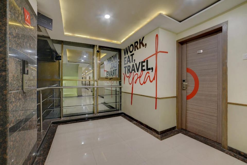 Super Collection O Kapil Residency Parage Chowk Near Lal Mahal Hotel in Pune