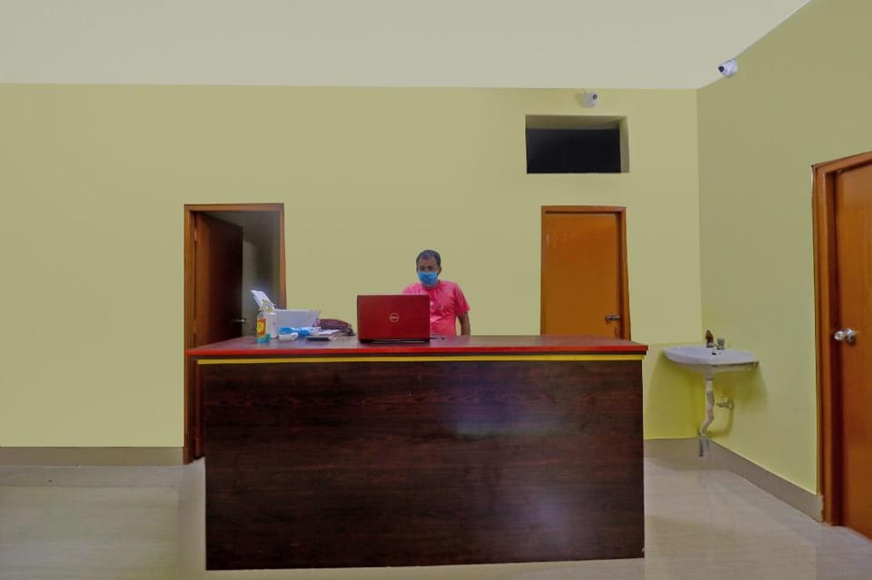 Honey O Regency City Center Metro Station Hotel in Kolkata