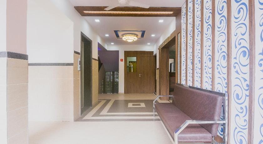 Hotel O Samrat Palace Hotel in Maharashtra