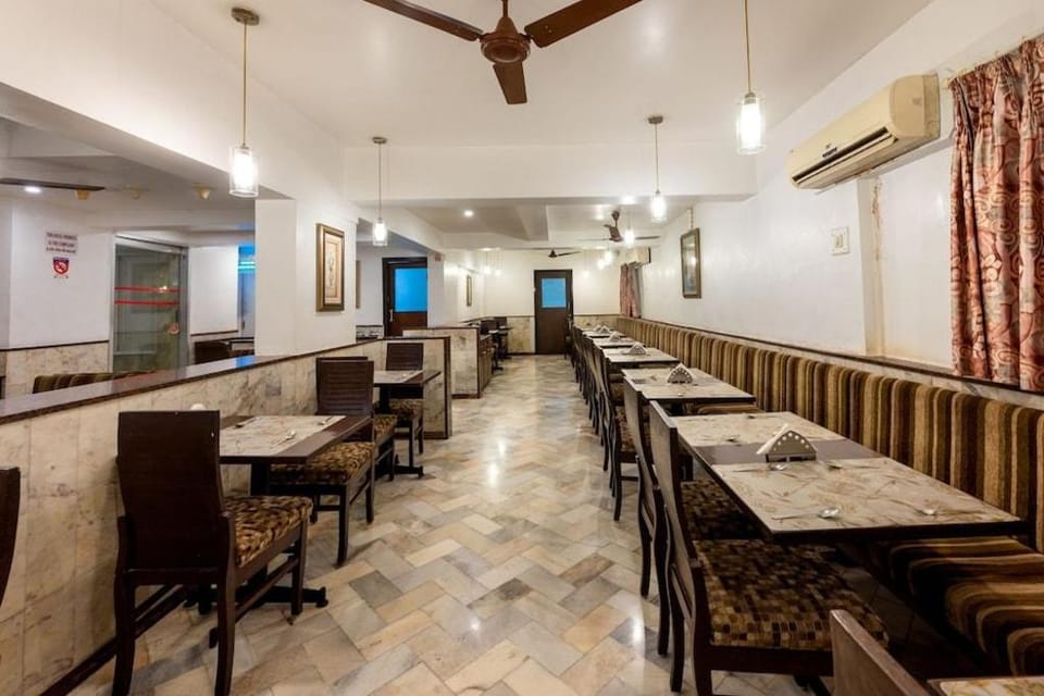 Capital O 76484 Hotel Balwas International Hotel in Mumbai
