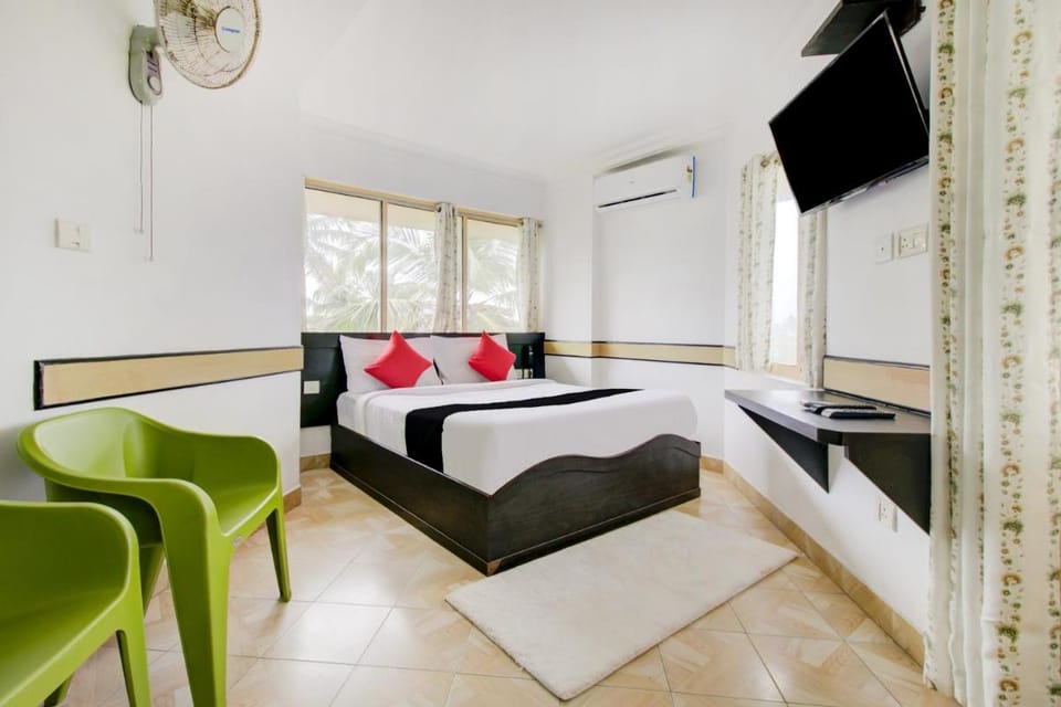 Hotel O Floatel International Beach Resort Hotel in Kerala