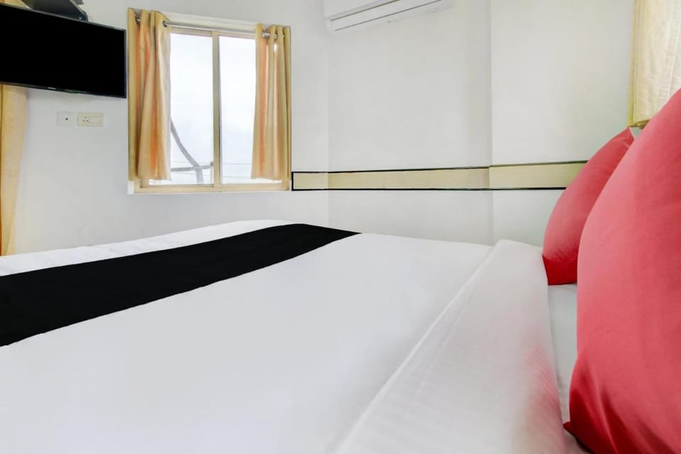 Hotel O Floatel International Beach Resort Hotel in Kerala