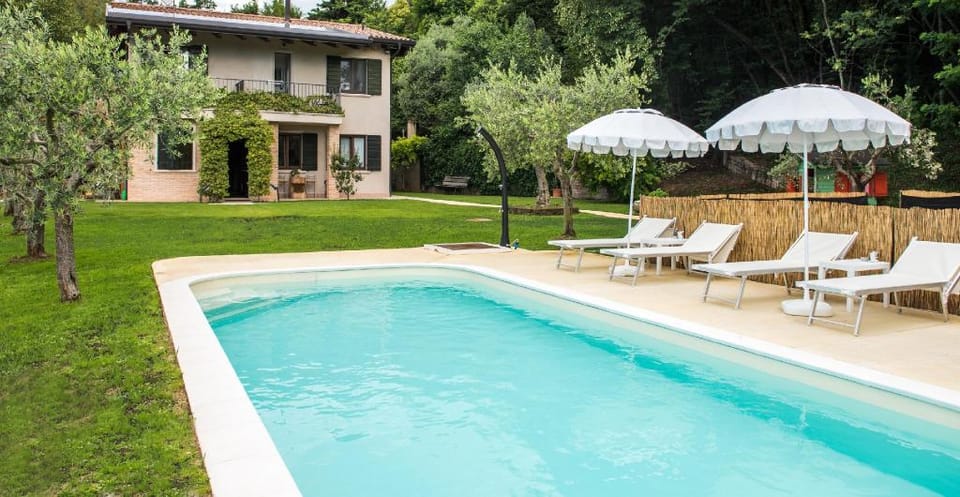 B&B Al Sentiero Bed and Breakfast in Lake Garda