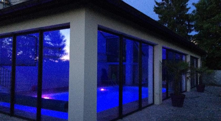 Le Lodge Premium Vacation rental in Bourgogne-Franche-Comté