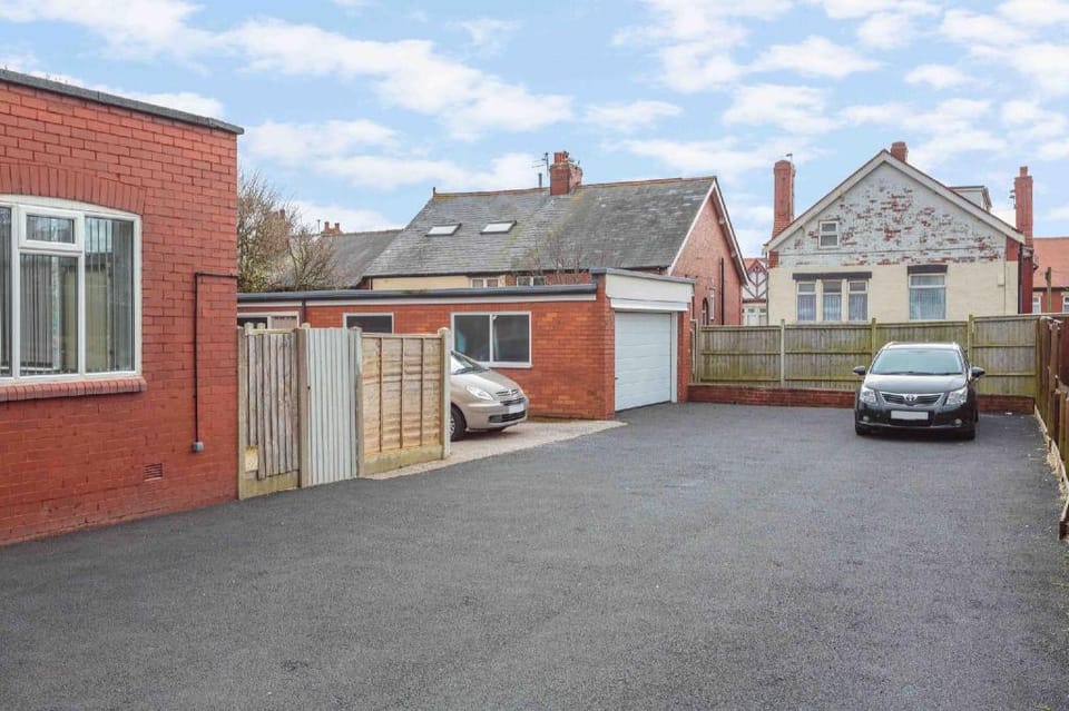 Cherry Property - Blueberry Suite Apartment in Blackpool