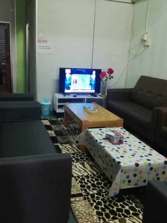 Fadlim Homestay Taman Langat Murni, KLIA, Sepang Vacation rental in Selangor, Malaysia