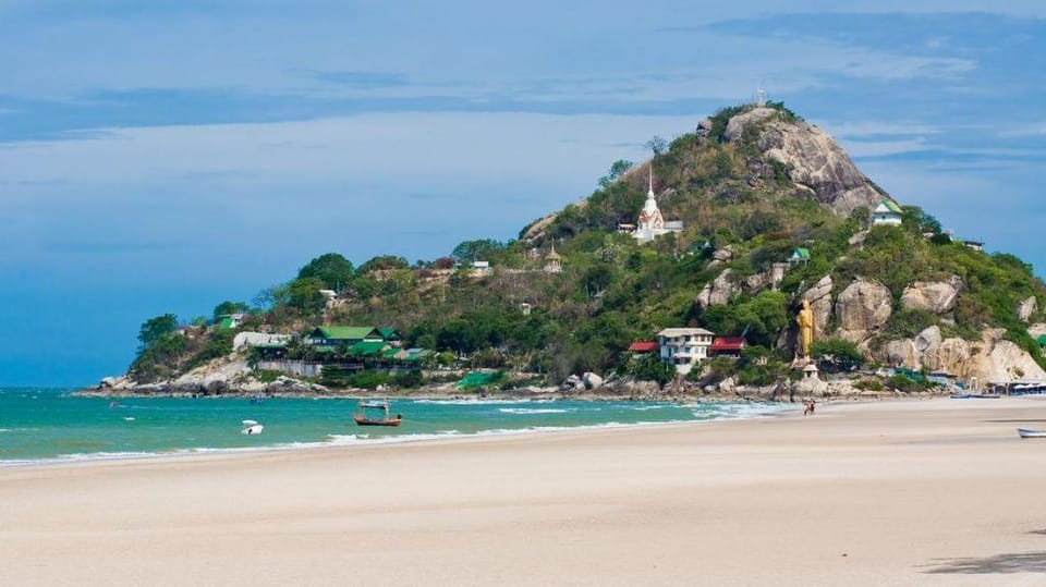 Chelona Scenery Grand Family Two Bedroom Pool View Apartment in Hua Hin District