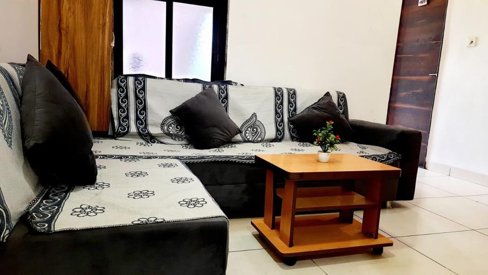 HOTEL SEASON Near Ahmedabad Airport Hotel in Ahmedabad